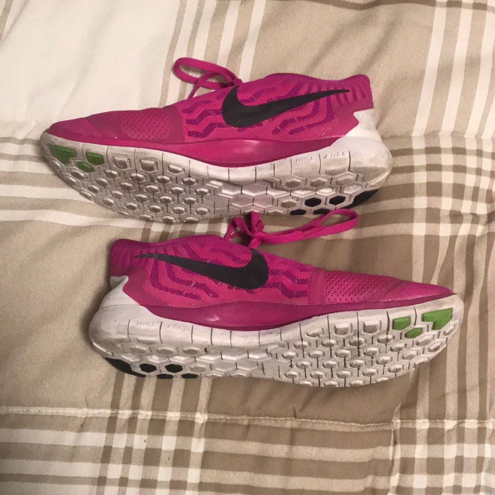 Nike free run ⭐️ 2 for $15